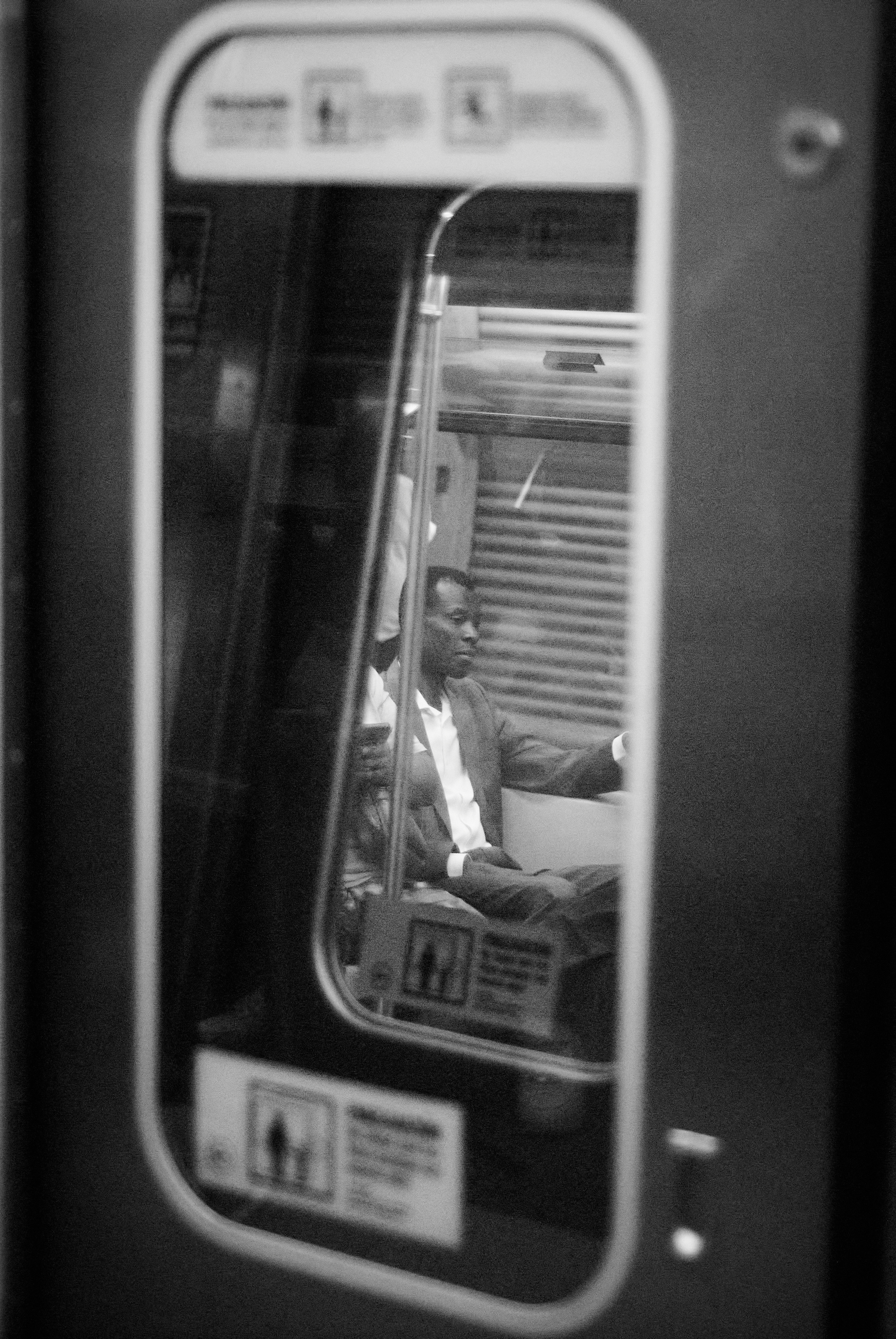 El marco de un viaje  — foto de @JoséManuelMoraT en el concurso de Fotomica